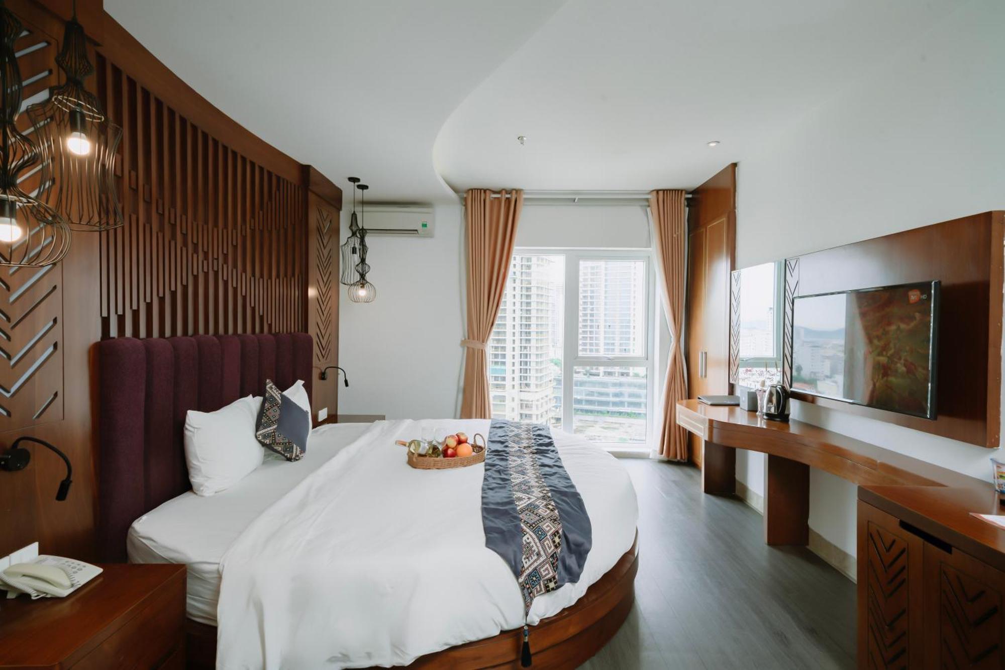 Tgt Hotel
