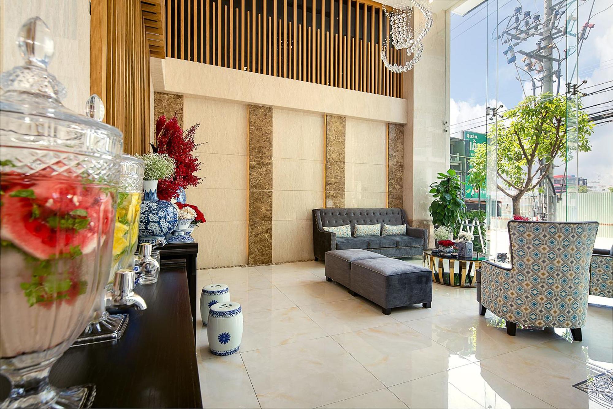 Hotel Tgt 4*